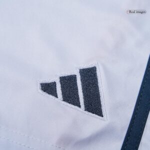 590477_17 バイエルンミュンヘン アウェイ サッカーユニフォーム キット 2025/26 キッズ 上下セット