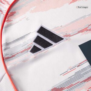 バイエルンミュンヘン  アウェイ サッカーユニフォーム キット 2025/26 上下セット