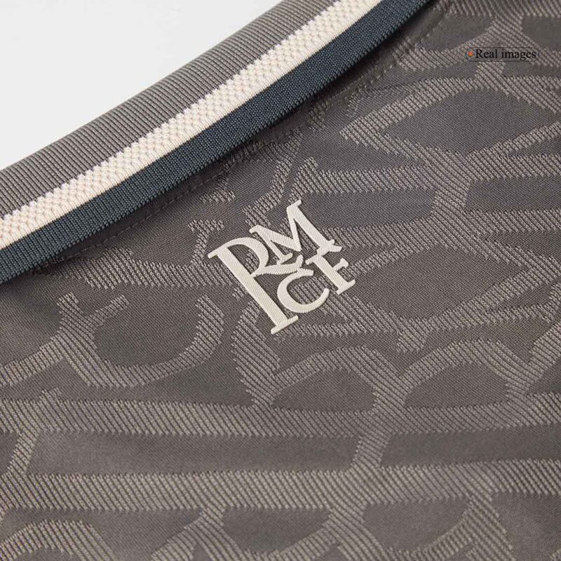 601127_9 レアルマドリード ARDA GÜLER #15 サード アウェイ サッカーユニフォーム オーセンティック 2024/25