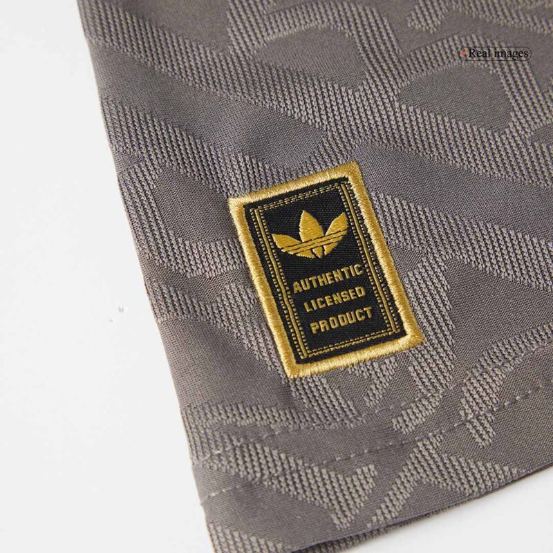 レアルマドリード VINI JR. #7 サード  アウェイ サッカーユニフォーム オーセンティック 2024/25