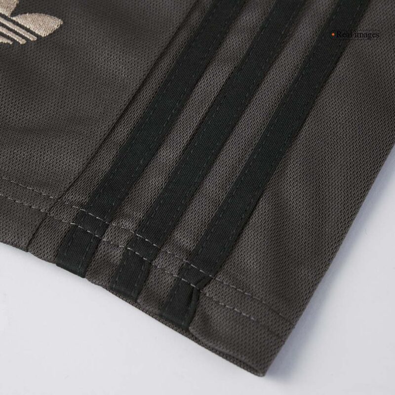 レアルマドリード サード  アウェイ サッカーユニフォーム キット 2024/25 キッズ 上下セット