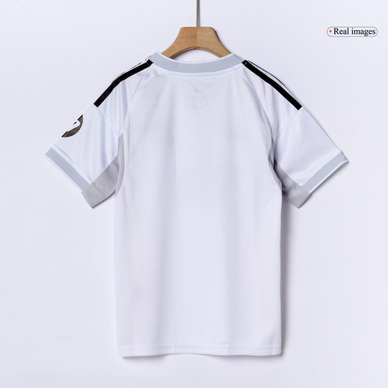 590368_5 レアルマドリード ホーム サッカーユニフォーム キット 2025/26 キッズ 上下セット