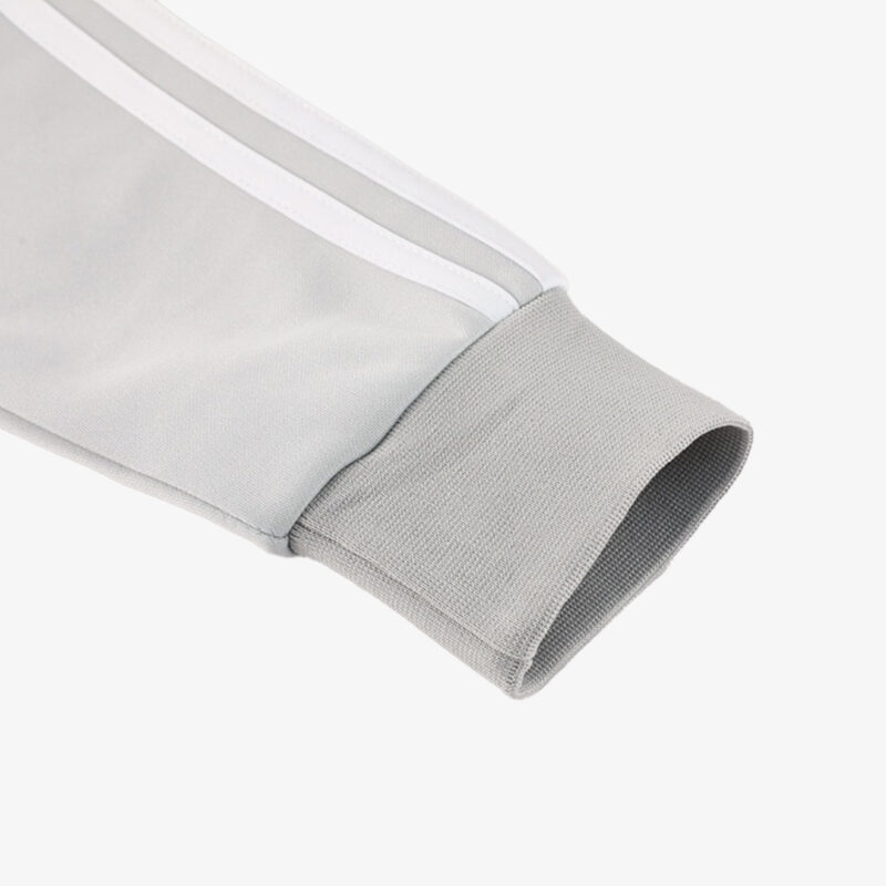 レアルマドリード ホーム Training サッカーユニフォーム キット 2025/26