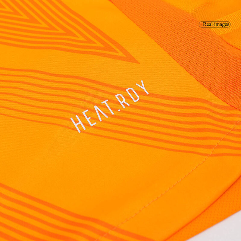 レアルマドリード アウェイ サッカーユニフォーム キット オーセンティック 2024/25 (ユニフォーム+Shorts+Socks)