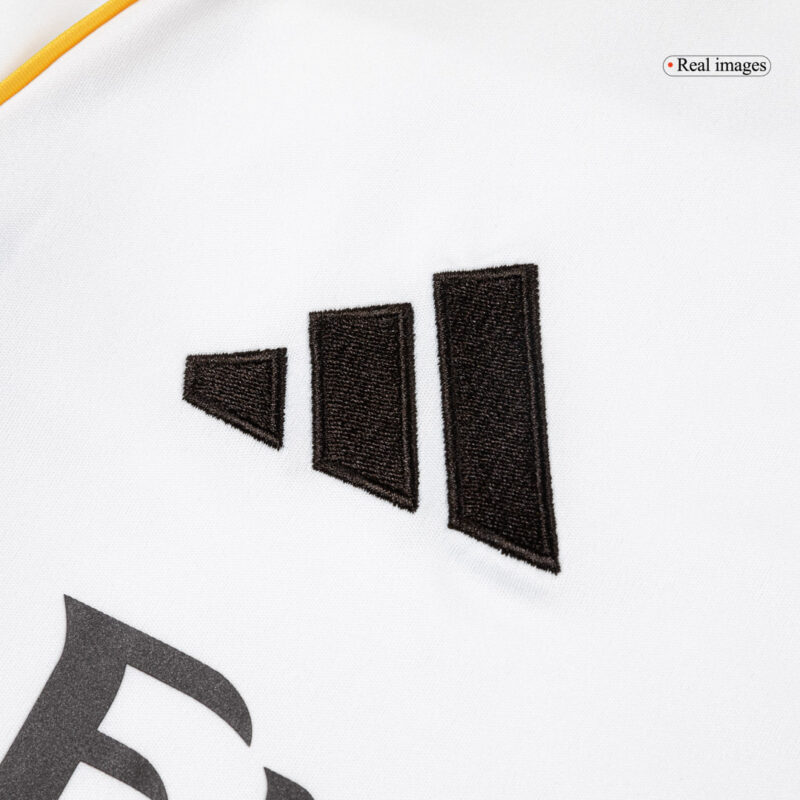 589719_6 レアルマドリード MODRIĆ Special #10 ホーム サッカーユニフォーム 2025/26 - Special