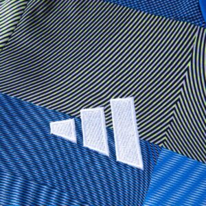 レアルマドリード Pre-Match サッカーユニフォーム 2025/26