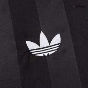 604566_7 レアルマドリード Goalkeeper サッカーユニフォーム 25/26 Black