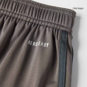 493716_9 レアルマドリード サード アウェイ サッカーショーツ 2024/25