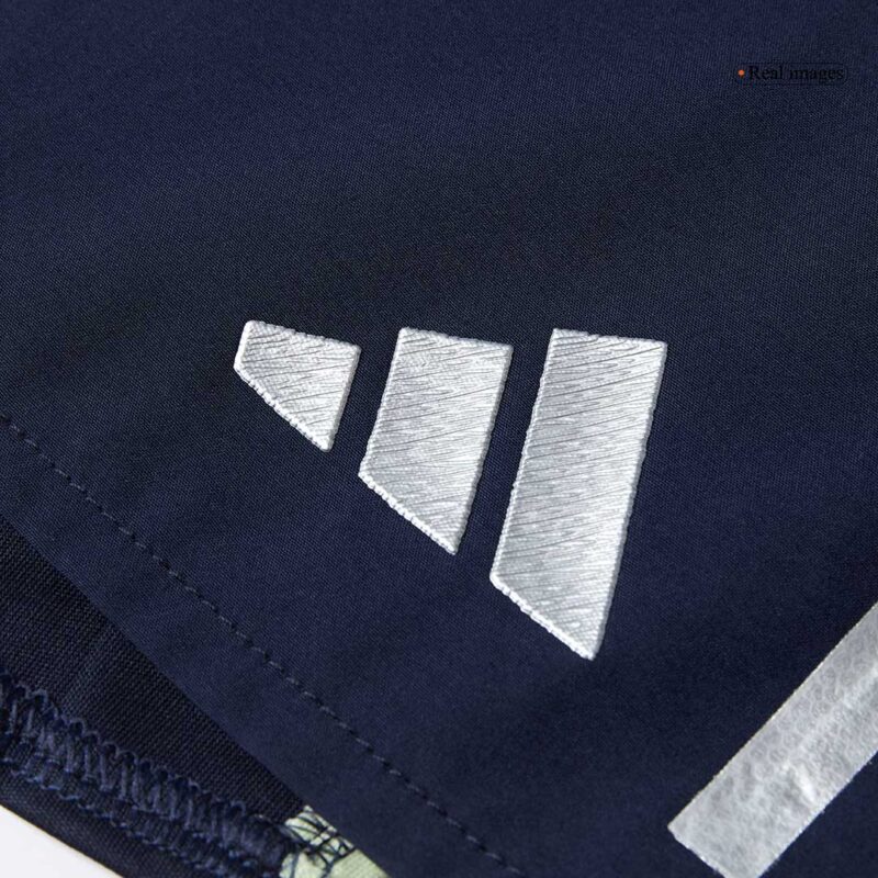 レアルマドリード アウェイ サッカーショーツ オーセンティック 2025/26