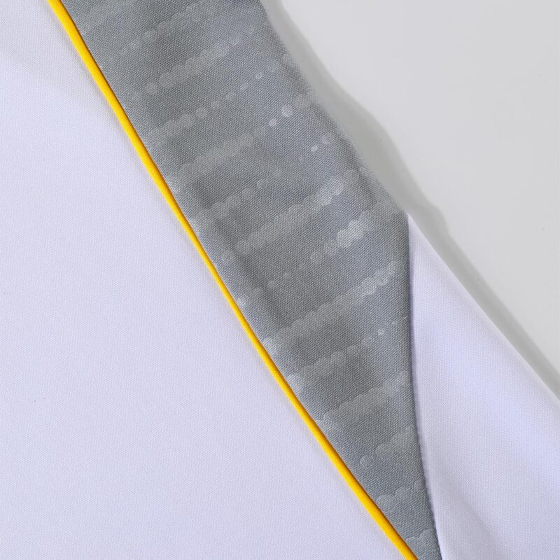 レアルマドリード スウェットシャツキット 2025/26 - White 上下セット