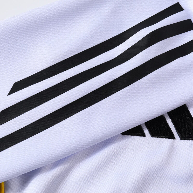 レアルマドリード スウェットシャツキット 2025/26 - White 上下セット