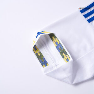 594521_11 Leeds United ホーム サッカーユニフォーム 2025/26