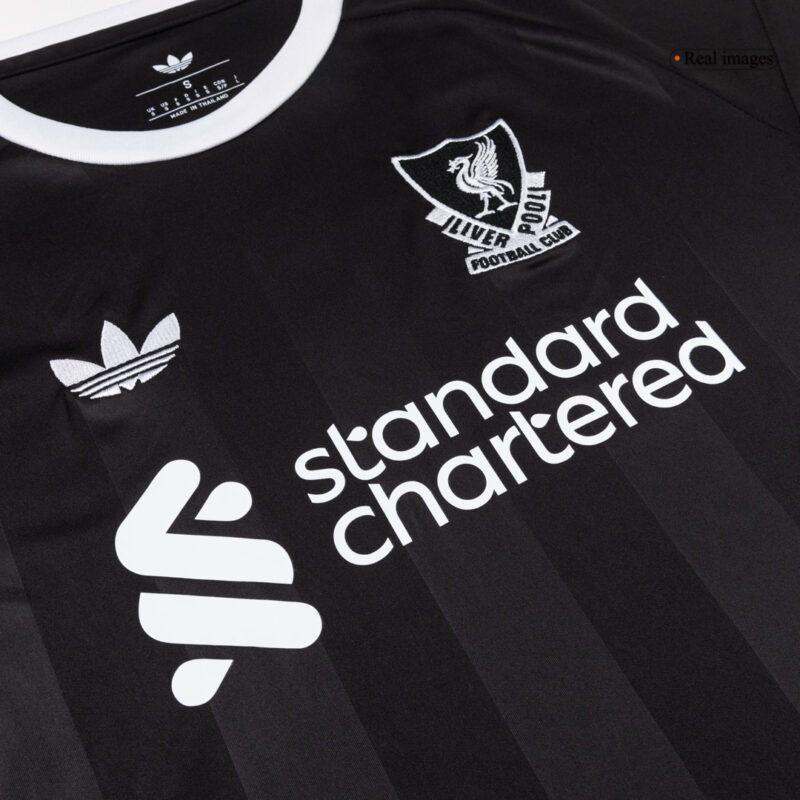 606440_8 リバプール Goalkeeper サッカーユニフォーム 25/26 Black