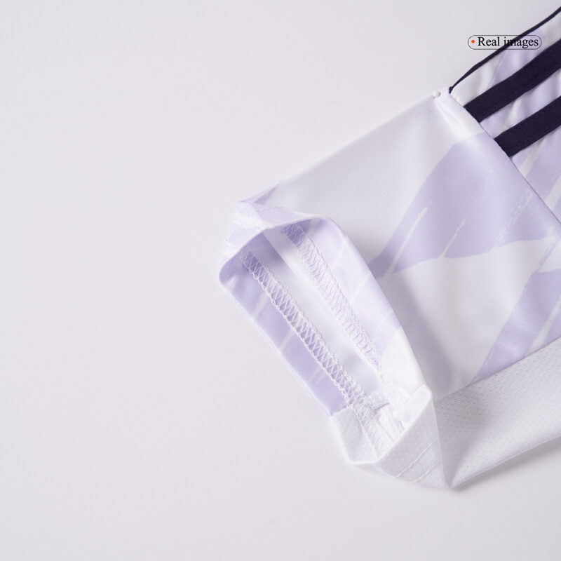 キッズ  マンチェスターユナイテッド アウェイ サッカーユニフォーム キット 2025/26 White