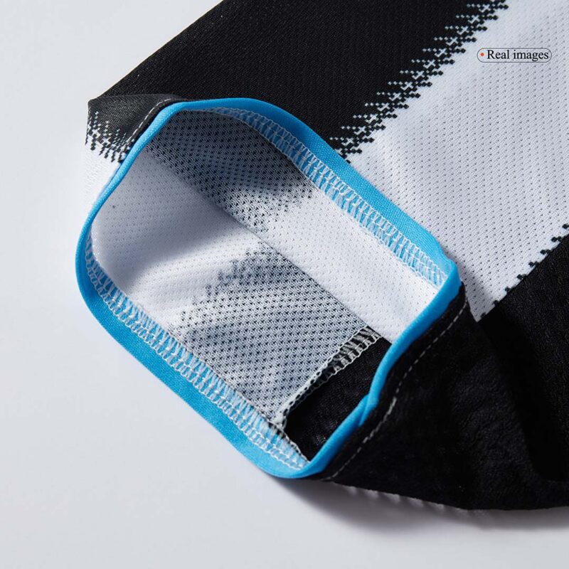 Newcastle United ホーム サッカーユニフォーム オーセンティック 2025/26